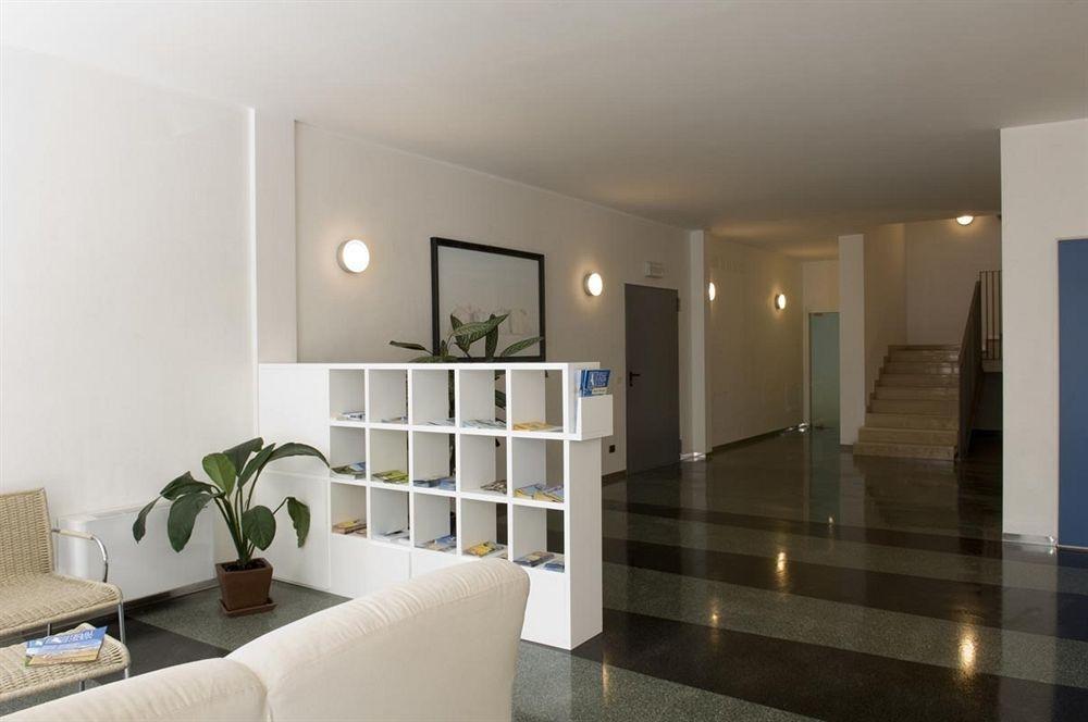 Residence Hotel Hungaria กราโด ภายนอก รูปภาพ