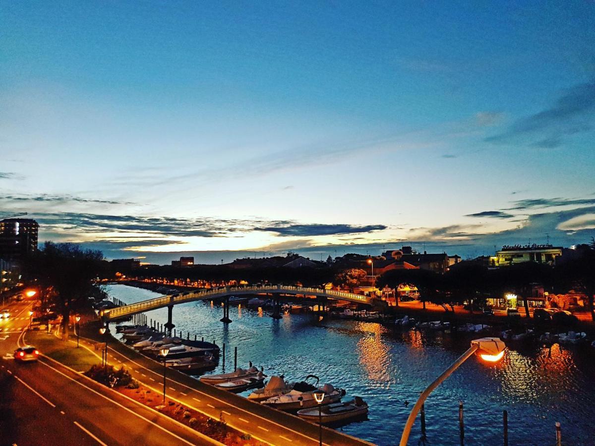 Residence Hotel Hungaria กราโด ภายนอก รูปภาพ